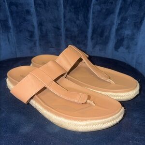 Women's Cushionaire Tan Sandals Size 9.5W